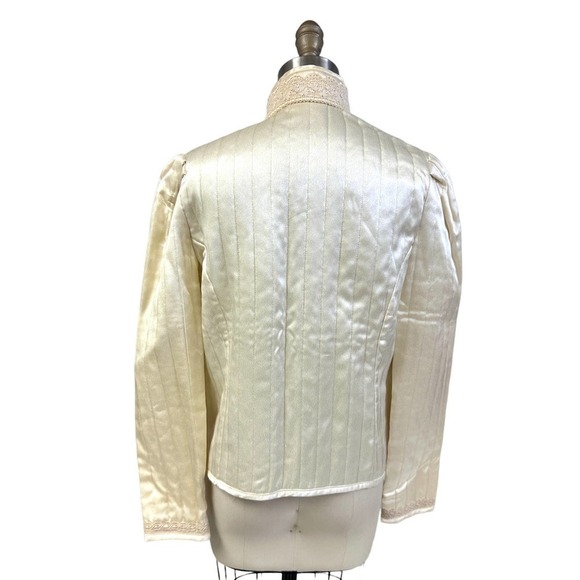 VTG Jessica's Gunnies ( Gunne Sax) Cream Quilted Satin Jacket Lace Trim NWOT S/M - Picture 4 of 6
